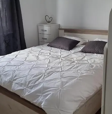 아파트 Muric Apartman 7 *