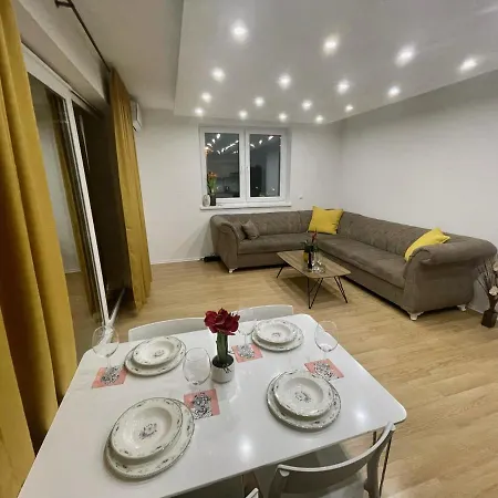 Muric Apartman 7 류블랴나